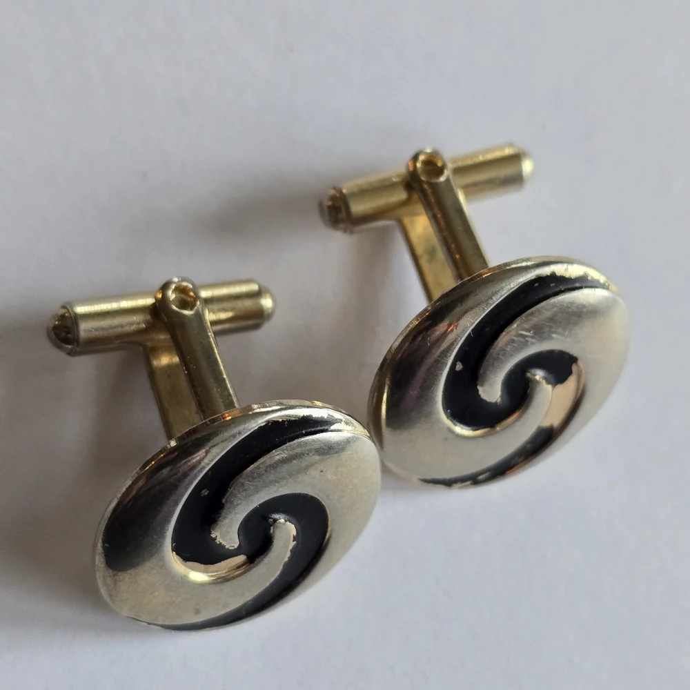 Vintage spiral cufflinks pale gold tone black enamel cuff links swirl men round